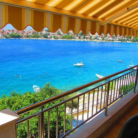 Apartments Dominika Trogir Kültér fotó