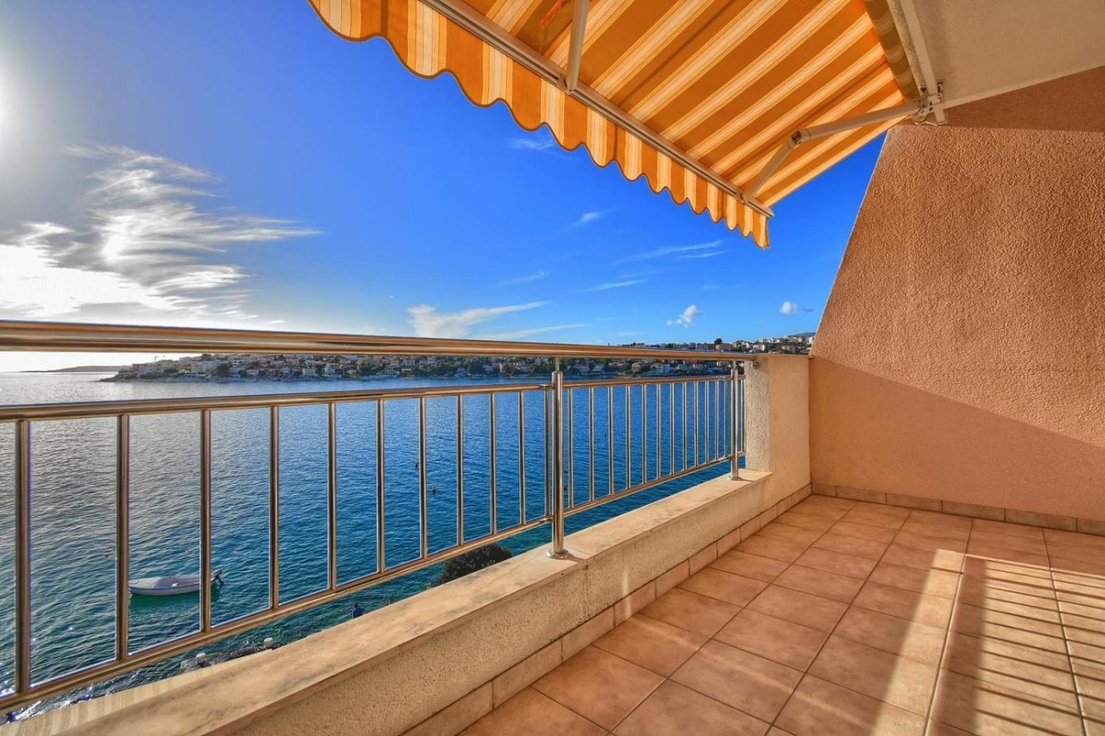 Apartments Dominika Trogir Kültér fotó